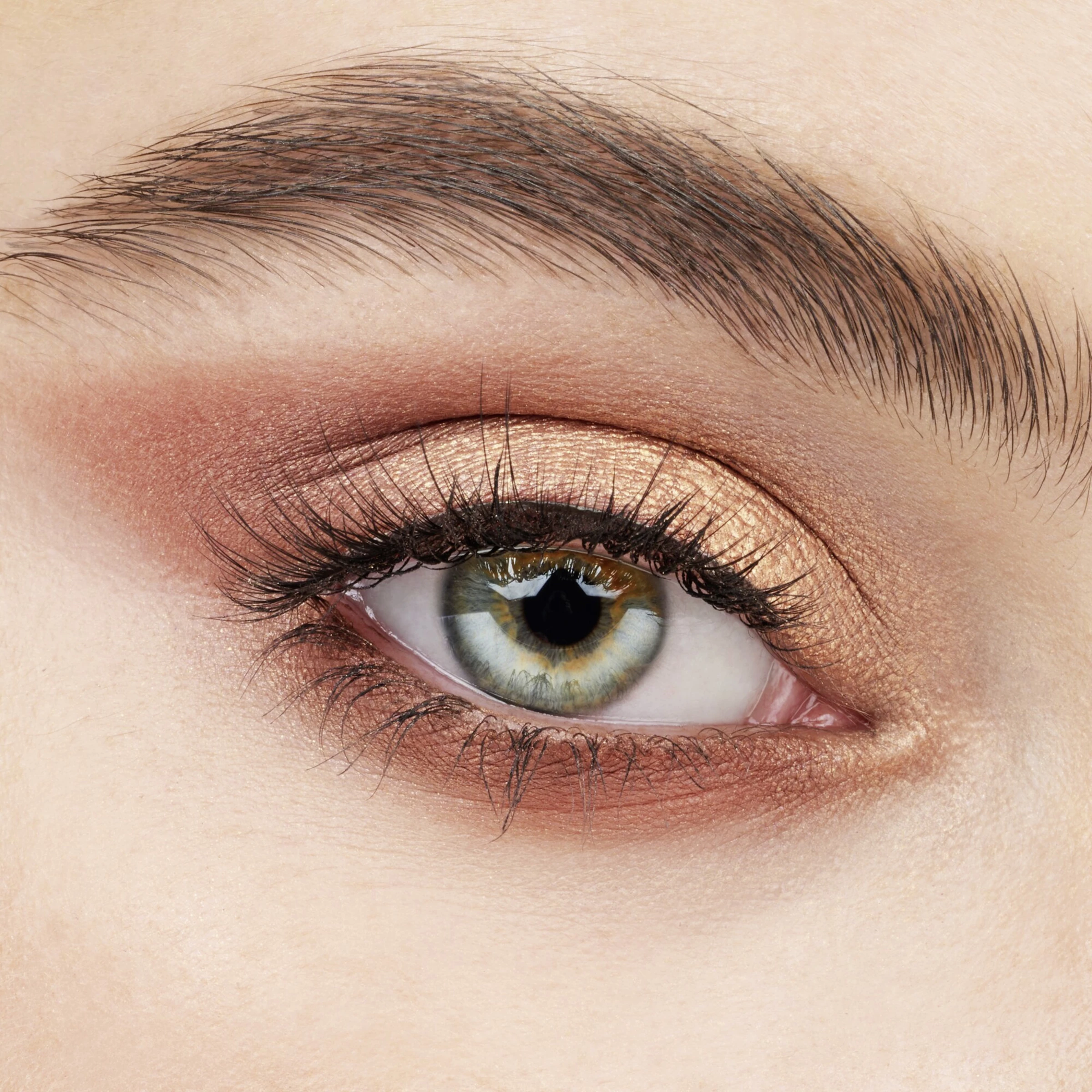 Essence Light As A Feather 3D False Lashes 01 - Image 2