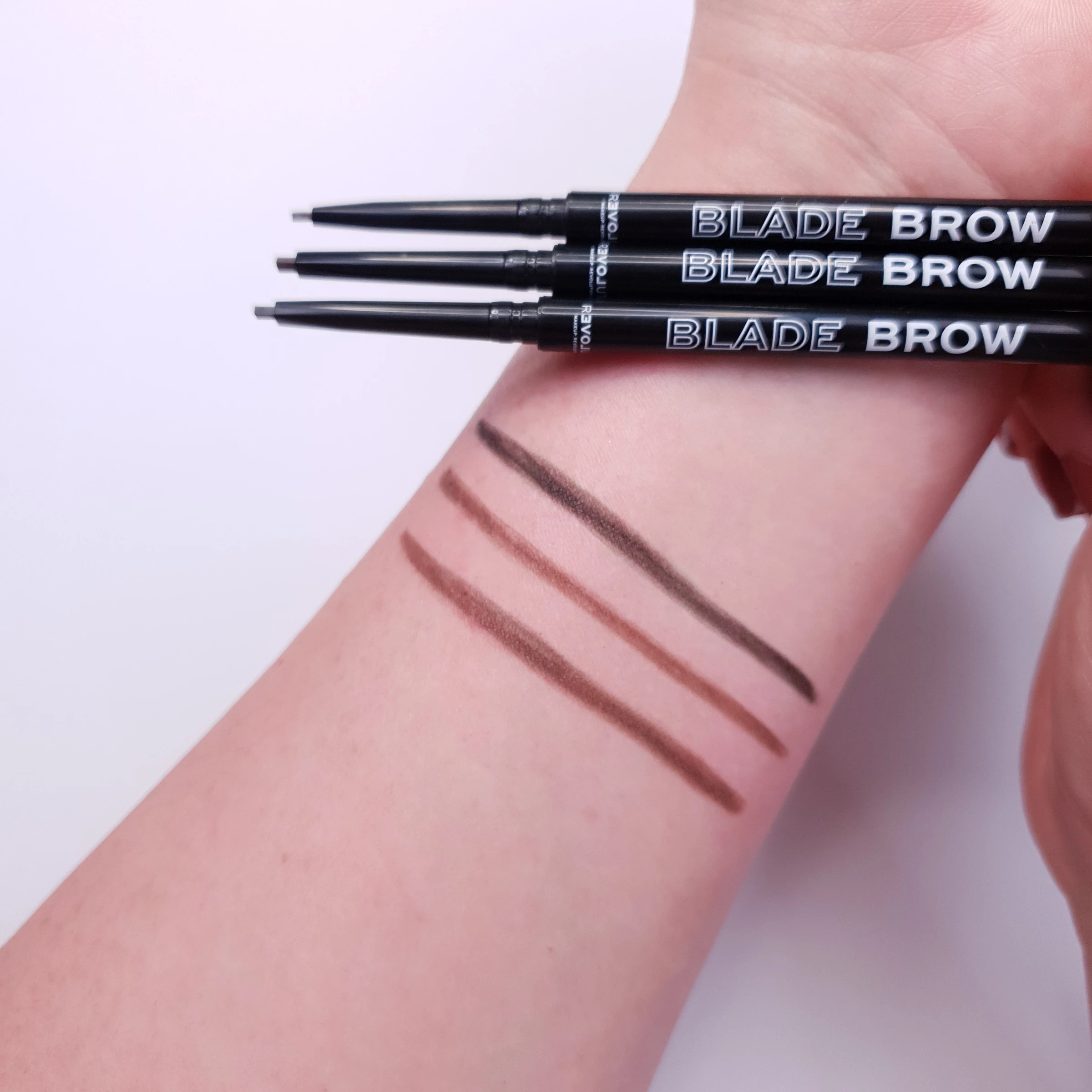 Revolution Makeup Revolution Relove Blade Brow Pencil Brown - Image 3